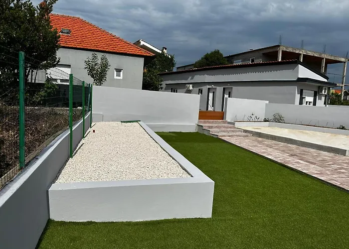 Zale Apartmani