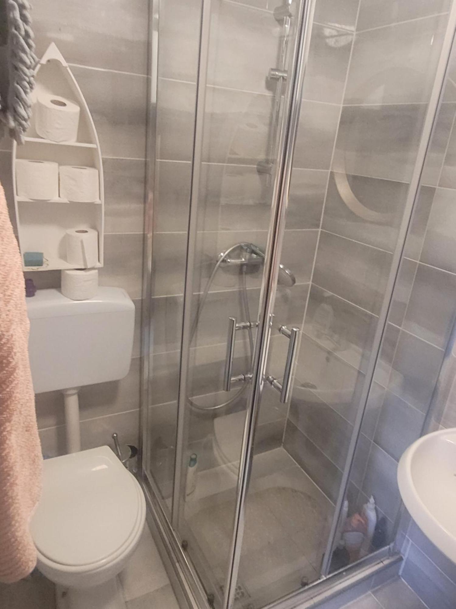 Zale Apartment *